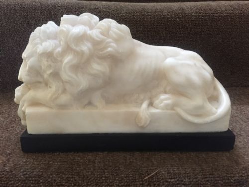 fig 2. Fine pair of C19th Italian 'Grand Tour' souvenir carved alabaster lions after Antonio Canova.