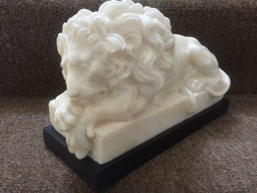 fig 3. Fine pair of C19th Italian 'Grand Tour' souvenir carved alabaster lions after Antonio Canova.