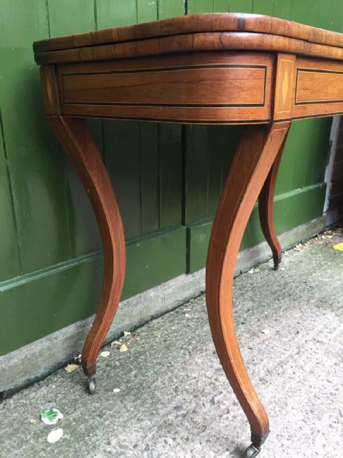 EARLY C19TH REGENCY PERIOD INLAID ROSEWOOD FOLDOVER CARD OR GAMING TABLE RAISED ON SABRE LEGS - ADDITIONAL PHOTO 12