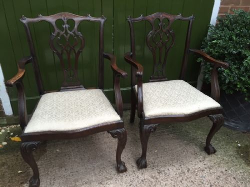 SET OF 10 MIDC19TH CARVED MAHOGANY DINING CHAIRS IN THE CHIPPENDALE STYLE - ADDITIONAL PHOTO 8