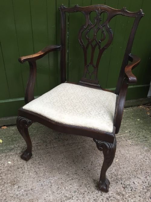 SET OF 10 MIDC19TH CARVED MAHOGANY DINING CHAIRS IN THE CHIPPENDALE STYLE - ADDITIONAL PHOTO 10
