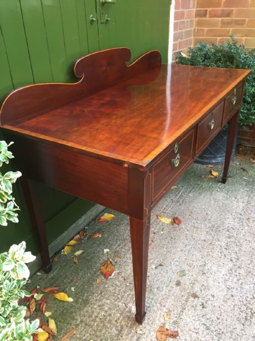 LATE C19TH EARLY C20TH EDWARDIAN PERIOD SATINWOOD CROSSBANDED MAHOGANY SERVING TABLE OF SHERATON REVIVAL DESIGN - ADDITIONAL PHOTO 8