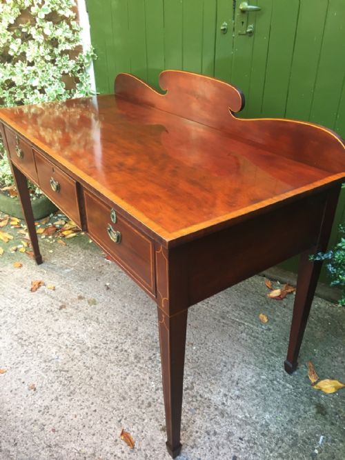 LATE C19TH EARLY C20TH EDWARDIAN PERIOD SATINWOOD CROSSBANDED MAHOGANY SERVING TABLE OF SHERATON REVIVAL DESIGN - ADDITIONAL PHOTO 9