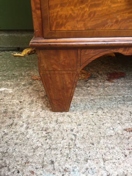 LATE C19TH EARLY C20TH EDWARDIAN FIGURED SATINWOOD LADIES BUREAU OF DESIRABLE SMALL PROPORTIONS BY DRUCE COLONDON - ADDITIONAL PHOTO 6