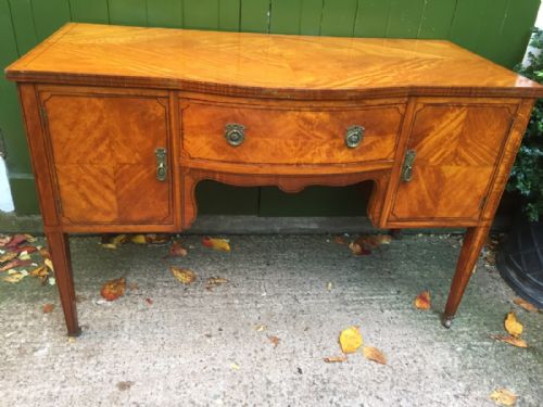 LATE C19TH EARLY C20TH EDWARDIAN PERIOD SATINWOOD VENEERED KNEEHOLE DRESSING TABLE - ADDITIONAL PHOTO 8