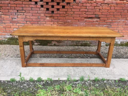 Early C20th 'Golden' Oak Table in the the Manner of the Cotswold School .