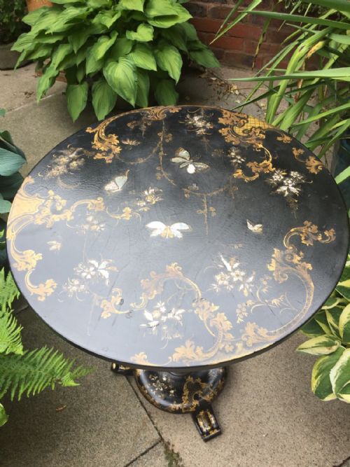fig 2. Mid C19th Victorian period papier-mache tip-top occasional table in the manner of Jennens & Bettridge.