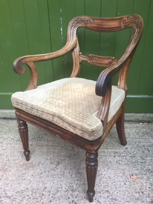 Early C19th George IV Period Mahogany Desk Armchair of Substantial Proportions in the Manner of Gillows of Lancaster.