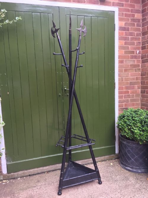 UNUSUAL AND DECORATIVE LATE C19TH FRENCH EBONISED HAT COAT AND STICKSTAND FORMED AS 3 CROSSED HALBERDS OR PIKES - ADDITIONAL PHOTO 4
