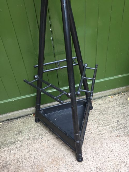UNUSUAL AND DECORATIVE LATE C19TH FRENCH EBONISED HAT COAT AND STICKSTAND FORMED AS 3 CROSSED HALBERDS OR PIKES - ADDITIONAL PHOTO 11