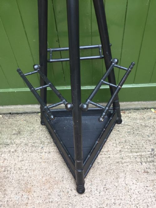 UNUSUAL AND DECORATIVE LATE C19TH FRENCH EBONISED HAT COAT AND STICKSTAND FORMED AS 3 CROSSED HALBERDS OR PIKES - ADDITIONAL PHOTO 14