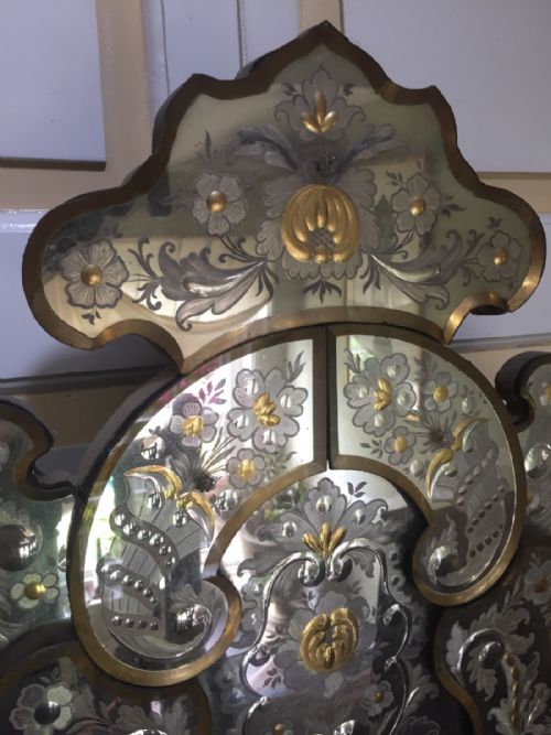 fig 1. Fine and decorative late C19th Italian 'verre eglomise' Venetian mirror with detailed engraving and gilded highlights and edges.