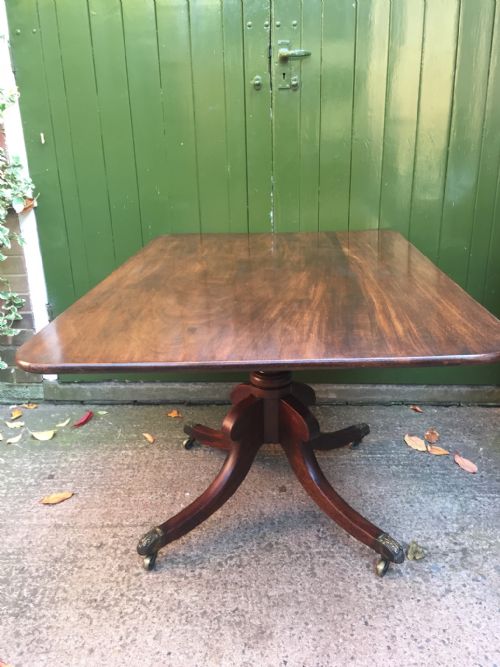 Early C19th Regency Period Mahogany 'Tip-up' Rectangular Breakfast or Dining Table.