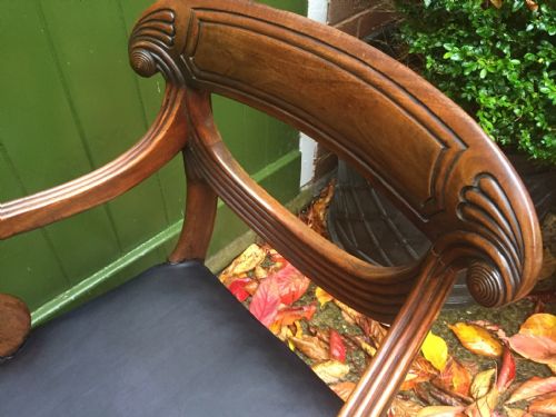 PAIR OF EARLY C19TH REGENCY PERIOD CARVED MAHOGANY ARMCHAIRS WITH STYLISH 'SWAG ' OR LAMBREQUIN BACK SPLATS - ADDITIONAL PHOTO 11
