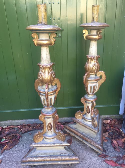 LARGE PAIR OF C18TH GILTWOOD DECORATED BAROQUE STYLE ALTARTYPE CANDLEHOLDERS OF IMPRESSIVE PROPORTIONS - ADDITIONAL PHOTO 9
