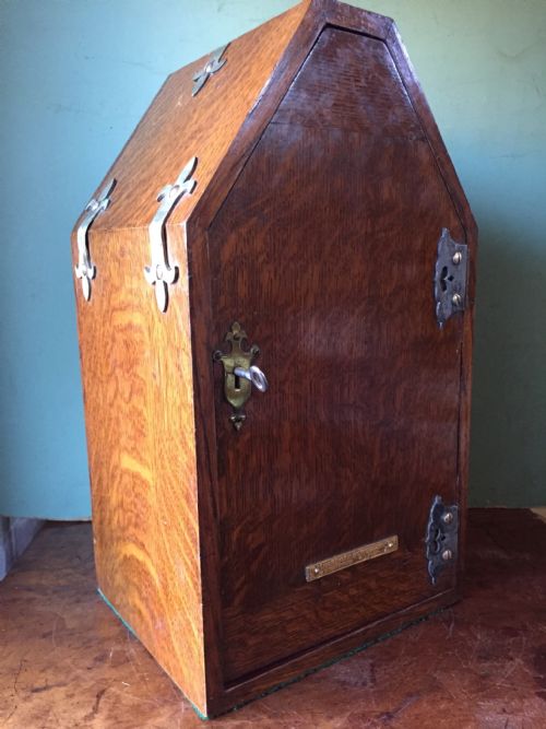 fig 2. Late C19th Gothic design 'country-house' type oak posting or letter-box by Hardman, Powelland Company.