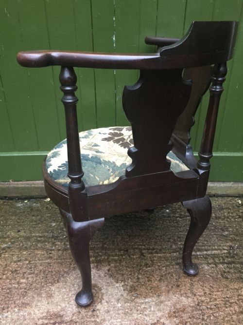 fig 1. Mid C18th George II period mahogany corner or reading armchair.
