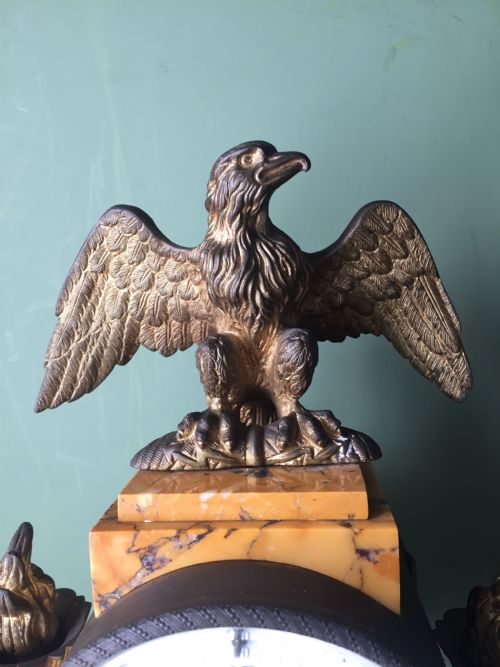 LATE C19TH FRENCH NAPOLEON III PERIOD EMPIRE STYLE SIENA MARBLE AND ORMOLU CLOCK GARNITURE - ADDITIONAL PHOTO 6