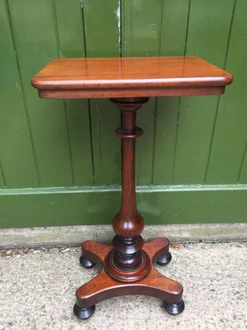 Mid C19th Mahogany Rectangular Top Lamp or Occasional Table of Small Proportions.