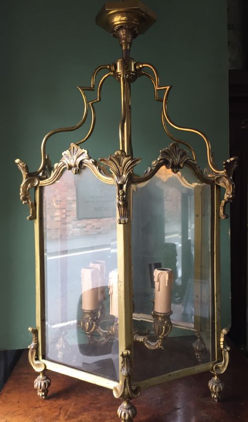 LATE C19TH FRENCH GILDED BRASS ROCOCO STYLE HEXAGONAL HANGING HALL LANTERN OF C18TH REGENCE PERIOD DESIGN - ADDITIONAL PHOTO 17