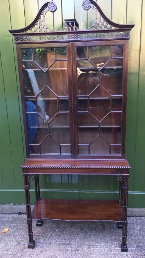 LATE C19TH CHIPPENDALE REVIVAL MAHOGANY ASTRAGAL GLAZED CABINETONSTAND - ADDITIONAL PHOTO 4