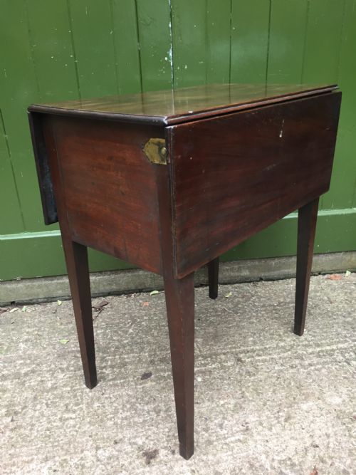 late c18th george iii period mahogany dropleaf pembroke deception table - CATEGORY: ANTIQUE TABLES - DATED GEORGIAN