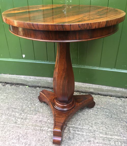 Early C19th George IV Period Rosewood Circular Pedestal Table of Outstanding Quality.