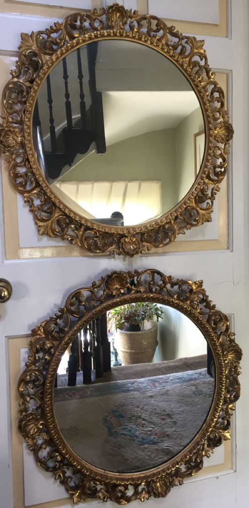 Good Pair of Late C19th/ Early C20th Italian Carved Gilt-wood Florentine Design Circular Framed Mirrors.