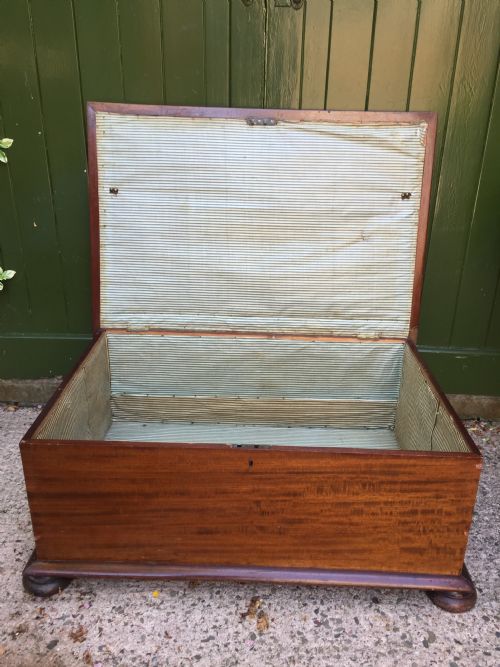 LARGE MID C19TH MAHOGANY FRAMED OTTOMAN WITH ORIGINAL 'GROSPOINT' NEEDLEWORK TOP - ADDITIONAL PHOTO 2