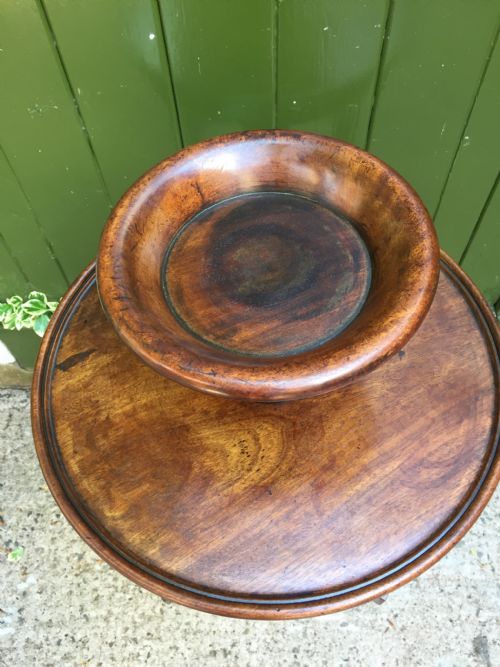 INTERESTING AND PRACTICAL EARLY C19TH FRENCH CIRCULAR MAHOGANY BEDSIDE TABLE OR 'VIDEPOCHE' - ADDITIONAL PHOTO 4