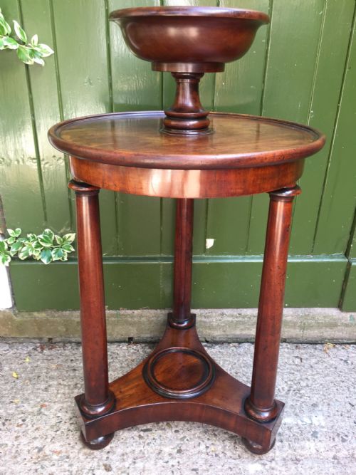 INTERESTING AND PRACTICAL EARLY C19TH FRENCH CIRCULAR MAHOGANY BEDSIDE TABLE OR 'VIDEPOCHE' - ADDITIONAL PHOTO 11