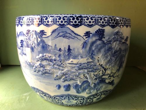 Large Late C19th Japanese Meiji Period Porcelain Jardiniere or Fish-bowl .