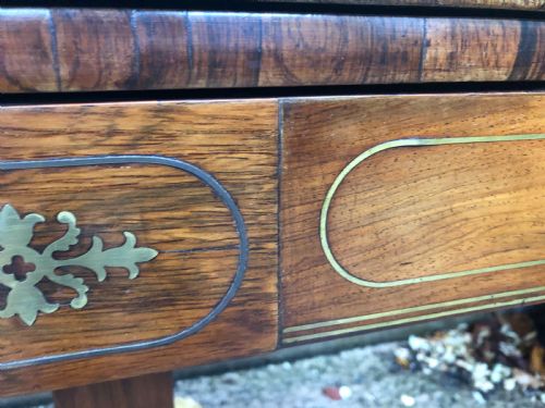 EARLY C19TH REGENCY PERIOD BRASSINLAID ROSEWOOD FOLDOVER CARD OR GAMING TABLE - ADDITIONAL PHOTO 11