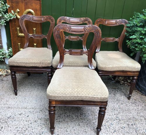 Set of 4 Early C19th George IV Period Carved Mahogany Dining or Side Chairs Attributed to Gillows of Lancaster.