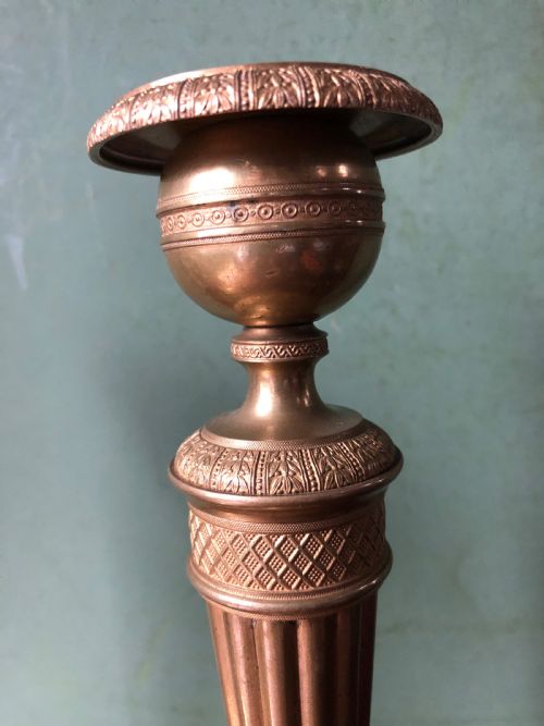 PAIR OF EARLY C19TH FRENCH CHARLES X PERIOD ORMOLU BRONZE CANDLESTICKS - ADDITIONAL PHOTO 8