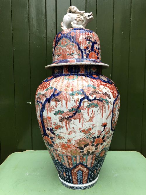 fig 1. Imposing large-scale mid C19th Japanese porcelain vase and cover in the Imari palette .