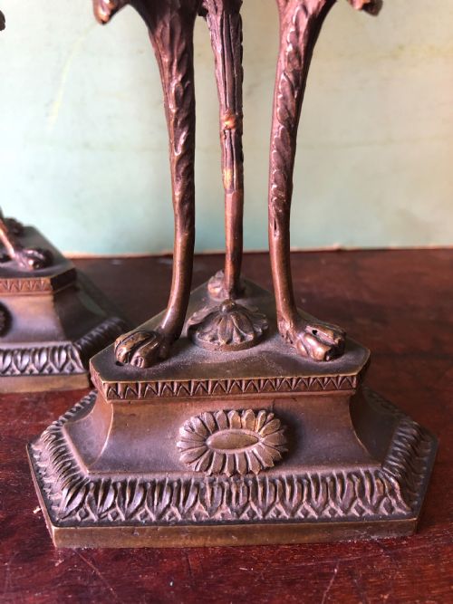 FINELY CAST PAIR OF EARLY C19TH REGENCY PERIOD BRONZE CANDLESTICKS OF CLASSICAL ATHENIENNE FORM - ADDITIONAL PHOTO 13