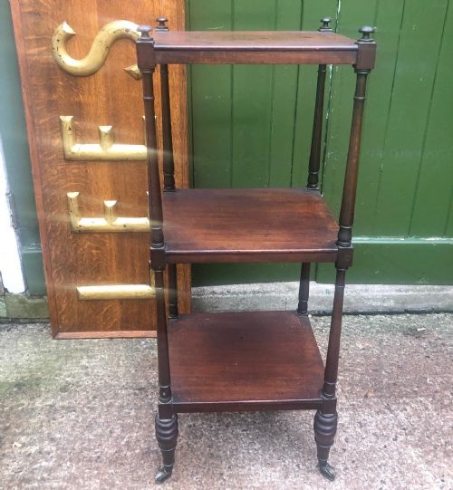 ELEGANT EARLY C19TH GEORGE III PERIOD MAHOGANY ETAGERE OF COMPACT SCALE - ADDITIONAL PHOTO 8