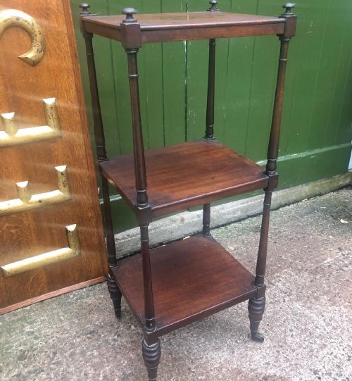 ELEGANT EARLY C19TH GEORGE III PERIOD MAHOGANY ETAGERE OF COMPACT SCALE - ADDITIONAL PHOTO 9