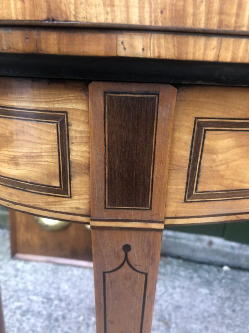 LATE C18TH GEORGE III PERIOD ROSEWOOD CROSSBANDED SATINWOOD FOLDOVER CARD TABLE - ADDITIONAL PHOTO 11