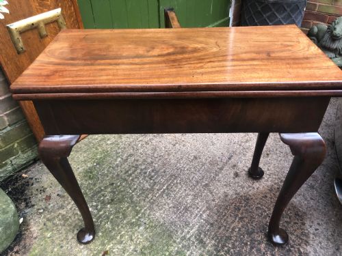 MID C18TH GEORGE II PERIOD MAHOGANY FOLDOVER GAMING TABLE - ADDITIONAL PHOTO 7