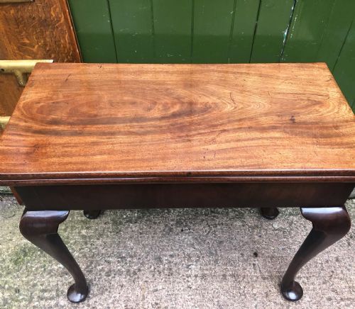 MID C18TH GEORGE II PERIOD MAHOGANY FOLDOVER GAMING TABLE - ADDITIONAL PHOTO 15