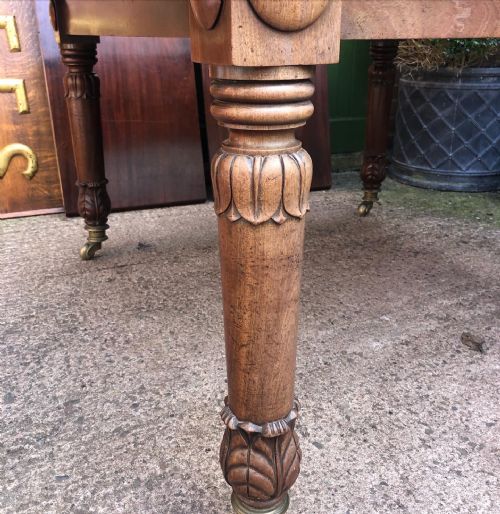 EARLY C19TH GEORGE IV PERIOD MAHOGANY EXTENDING DINING TABLE - ADDITIONAL PHOTO 9