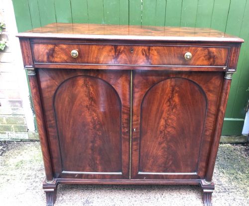 FINE QUALITY EARLY C19TH ENGLISH EMPIRE STYLE MAHOGANY SIDE CABINET ATTRIBUTED TO SJAMAR LONDON - ADDITIONAL PHOTO 14