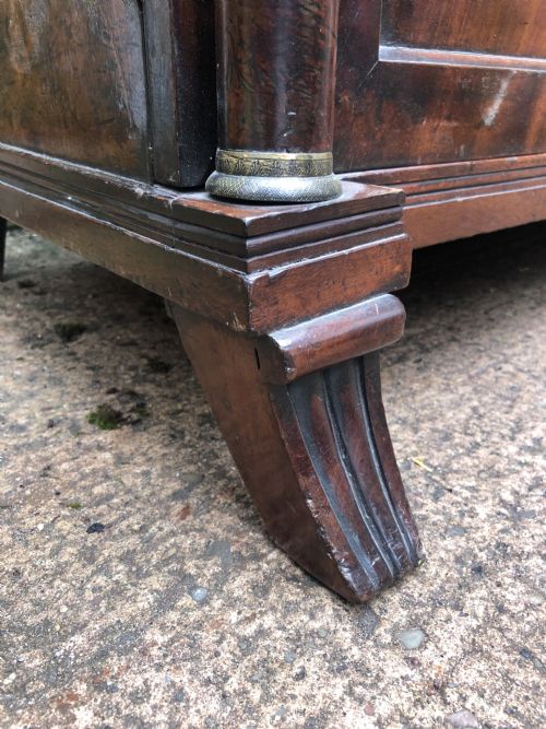 FINE QUALITY EARLY C19TH ENGLISH EMPIRE STYLE MAHOGANY SIDE CABINET ATTRIBUTED TO SJAMAR LONDON - ADDITIONAL PHOTO 2