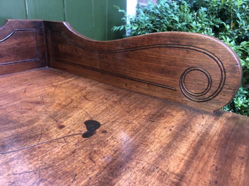 EARLY C19TH REGENCY PERIOD MAHOGANY SIDE TABLE OF EXCEPTIONAL COLOUR AND PATINA - ADDITIONAL PHOTO 4