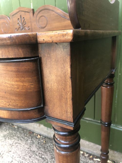 EARLY C19TH REGENCY PERIOD MAHOGANY SIDE TABLE OF EXCEPTIONAL COLOUR AND PATINA - ADDITIONAL PHOTO 5