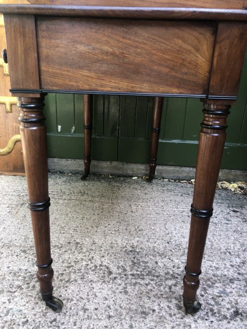 EARLY C19TH REGENCY PERIOD MAHOGANY SIDE TABLE OF EXCEPTIONAL COLOUR AND PATINA - ADDITIONAL PHOTO 9