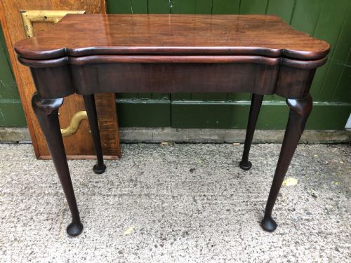 MID C18TH GEORGE II PERIOD MAHOGANY FOLDOVER TOP CARD OR GAMING TABLE - ADDITIONAL PHOTO 6