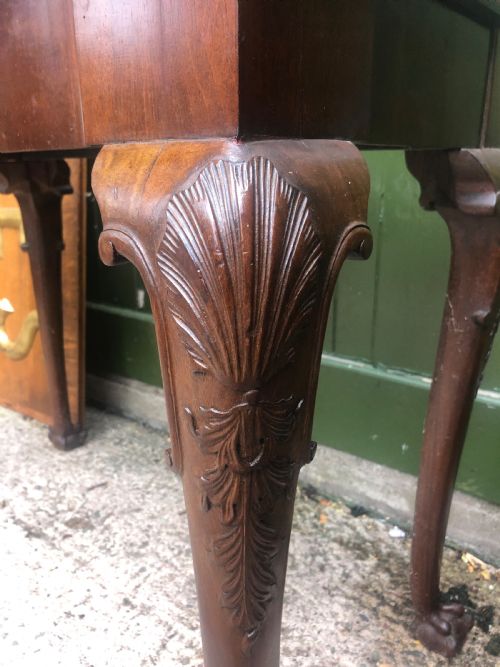 MID C18TH GEORGE II PERIOD MAHOGANY FOLDOVER GAMING OR CARD TABLE - ADDITIONAL PHOTO 4